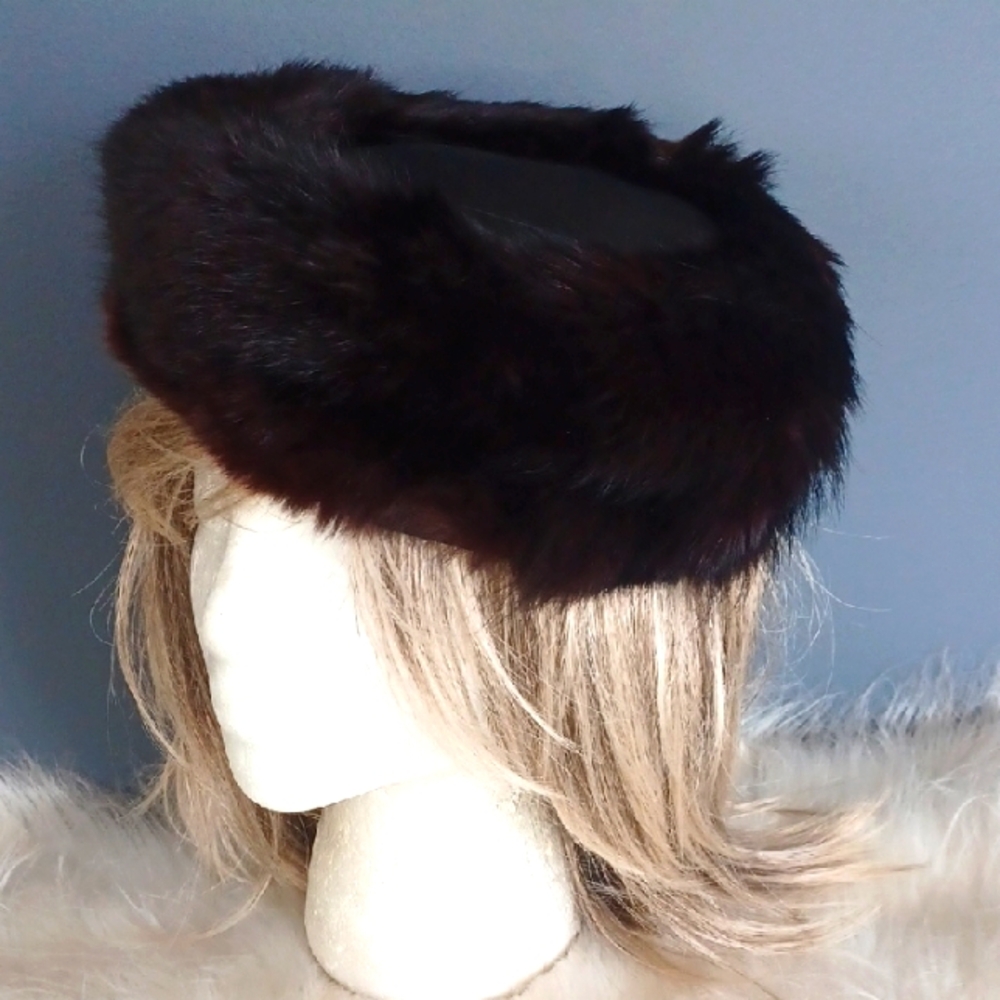 Vintage Elegant Fur Hat/ Toque